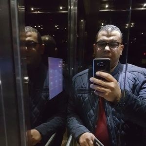 Meet your Posher, Akram